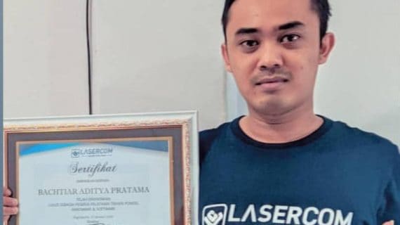 Handphone Banyak Yang Done Selama Kursus, Lulus Siap Buka Usaha Sendiri